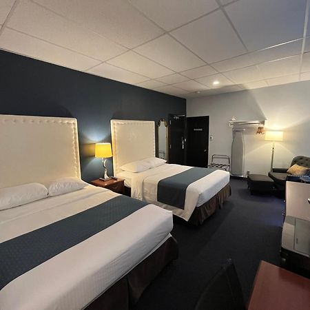 Le Voyageur Inn Mattawa Esterno foto