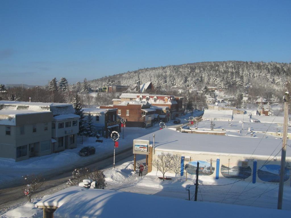Le Voyageur Inn Mattawa Esterno foto