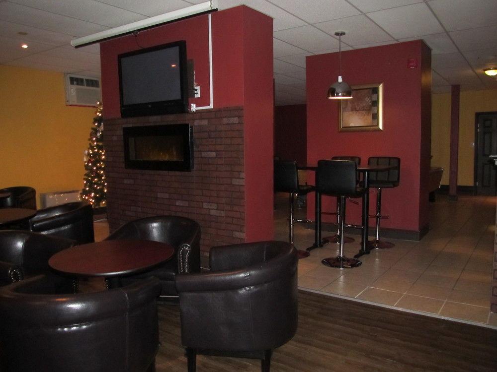 Le Voyageur Inn Mattawa Esterno foto