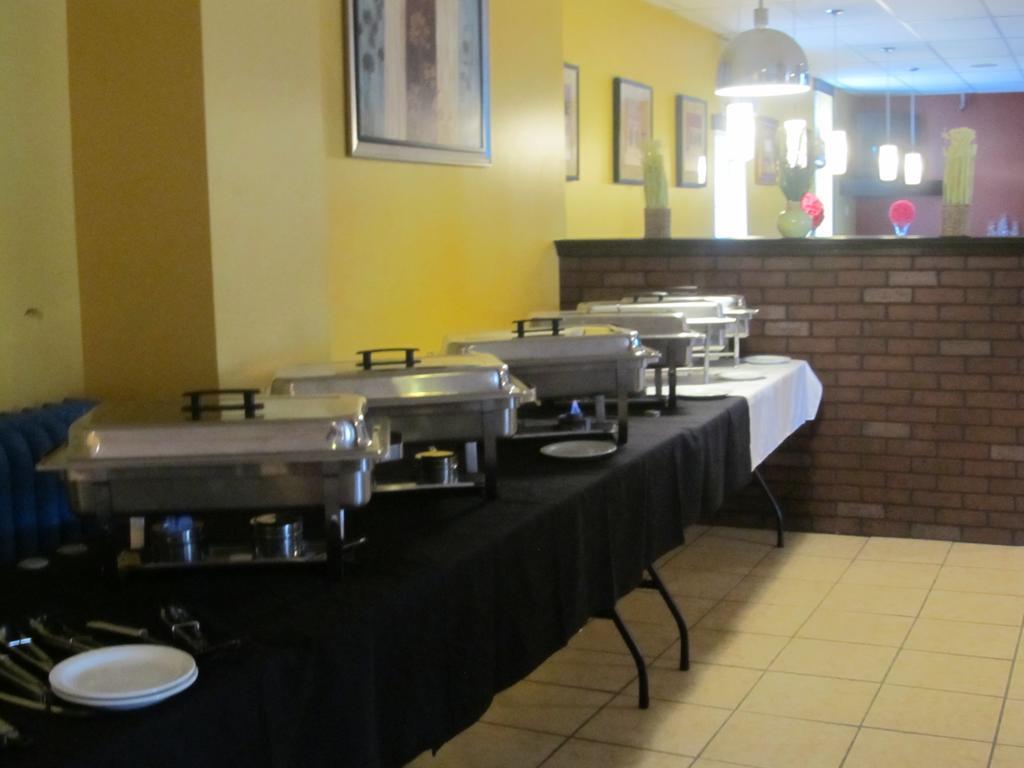 Le Voyageur Inn Mattawa Esterno foto